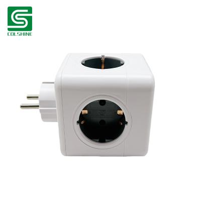 Power cube socket adapter