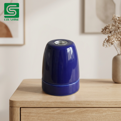 China OEM High Quality Ceramic Lamp Holder Designed for Vintage Lighting Fixtures, Industrial Style Lamps, and Custom Home Decoration Hersteller