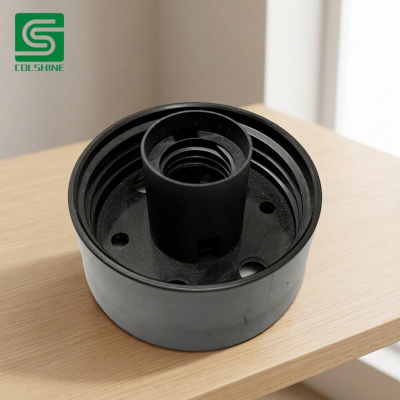 China OEM Durable Plastic Lampholder for E27 Light Bulbs with Reliable Construction for Residential and Commercial Lighting Applications Hersteller