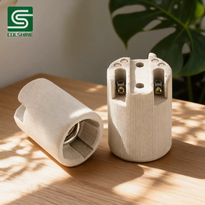 China OEM Standard E14 Ceramic Lamp Holder With CE Edison Screw up to 250V and 4A Hersteller